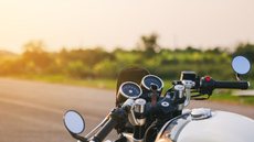 Motociclista é morto brutalmente no litoral de SP - Imagem: Reprodução / Freepik