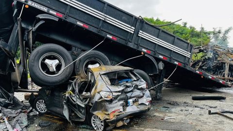 Motorista é preso após acidente que deixou 39 mortos em Teófilo Otoni - Imagem: Divulgação / CBMMG