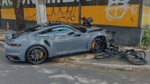 Motorista de Porsche atropela ciclista em Pinheiros, São Paulo - Imagem: Reprodução | CNN Brasil