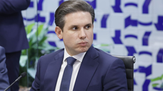 Mensagens encontradas no celular de Daniel Vorcaro colocam Hugo Motta no radar da Polícia Federal - Imagem: Reprodução