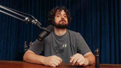 Ex-apresentador do Flow Podcast, Monark defendeu a existência de um partido nazista em episódio de 2022 - Imagem: Divulgação