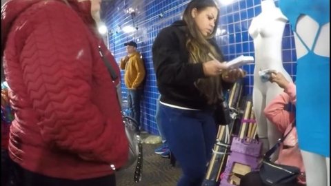A Promotoria destaca a informalidade do comércio e a presença de imigrantes como fatores que facilitam a atuação de milícias na região. - Imagem: Divulgação / MPSP