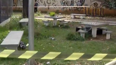 Mulher é encontrada morta em praça pública na Zona Oeste de SP - Imagem: Reprodução / SBT