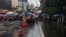 Mulher morre após acidente com árvore em ponto de ônibus na Grande SP - Imagem: Reprodução / Arquivo Pessoal