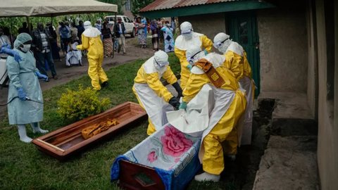 Autoridades solicitam US$ 517 milhões para fortalecer ações de enfrentamento ao surto de Ebola na RDC e Uganda - Imagem: Reprodução/ JOSPIN MWISHA / AFP