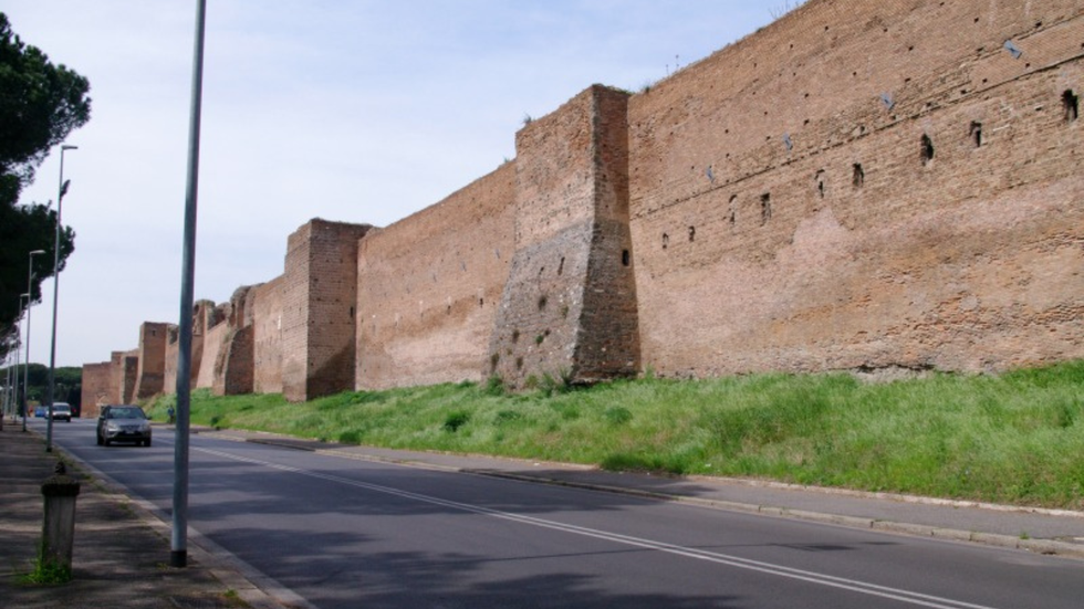 Conjunto de muralhas erguidas em Roma, entre 271 e 275 - Imagem: Reprodução | Google Maps