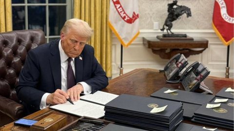 "Não precisamos deles", afirma Trump sobre relação com a América Latina - Imagem: Reprodução / X / @cb_doge