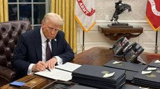 "Não precisamos deles", afirma Trump sobre relação com a América Latina - Imagem: Reprodução / X / @cb_doge