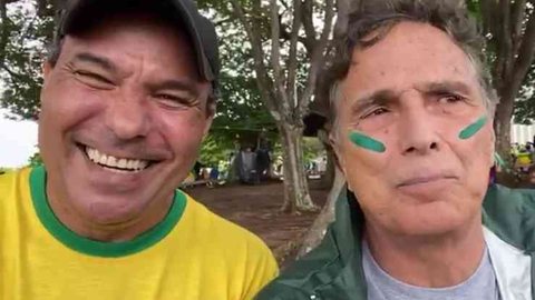 Nelson Piquet dispara insultos contra o presidente eleito Lula (PT) em vídeo - Imagem: reprodução/Facebook