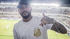 Neymar retorna ao Santos com redução salarial - Imagem: Reprodução / Instagram / @neymarjr