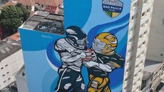 O mural da NFL, autorizado temporariamente, foi multado após exceder o prazo de 30 dias - Imagem: Reprodução / Instagram / @brunobig