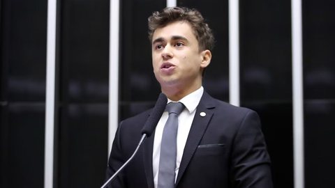 Proposta do deputado prevê compensação a empresas na escala 6x1. - Imagem: Reprodução/Câmara dos Deputados.
