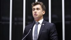 Proposta do deputado prevê compensação a empresas na escala 6x1. - Imagem: Reprodução/Câmara dos Deputados.