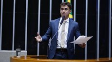 Nikolas Ferreira publicou vídeo após a eliminação da Seleção Brasileira, defendeu Neymar e voltou a criticar o presidente Lula ao comentar a participação do atacante na Copa do Mundo. - Imagem: Reprodução / Câmara dos Deputados