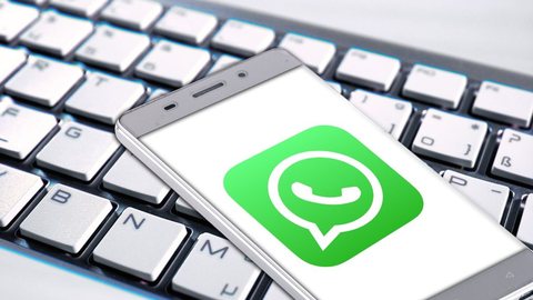 Existe uma certa preocupação de que o novo recurso do WhatsApp possa aumentar a propagação das fake news - Imagem: reprodução/Pixabay