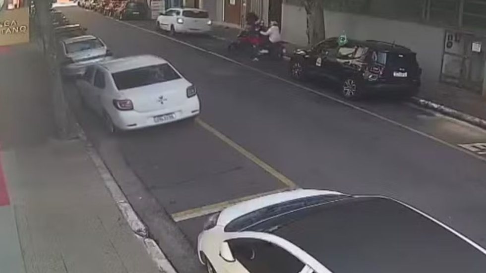 Câmeras inteligentes de SP rastrearam fuga e ajudaram a prender suspeitos de atirar em tenente da Rota