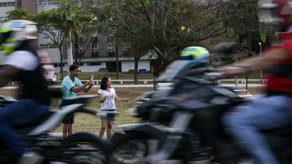 Moraes suspende norma de SP sobre seguro de mototáxi e abre caminho para serviço na capital
