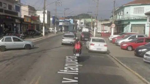 O  Corpo de Bombeiros atuou rapidamente no local, mas a gravidade do impacto resultou na morte do idoso - Imagem: Reprodução/Google Street View