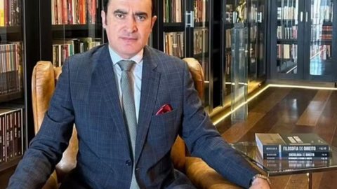 A apuração interna da USP resultou na demissão de Mascaro, que ainda não foi formalmente comunicado sobre a denúncia - Imagem: Reprodução