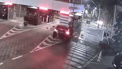 Acidente ocorreu na madrugada de terça-feira (16) e chocou a comunidade local em Barueri, Grande São Paulo - Imagem: Reprodução