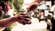 O custo do subdesenvolvimento - Imagem: Reprodução / Freepik