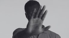 O Racismo Sutil que Adoece a Alma - Imagem: Reprodução / Freepik