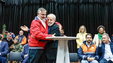 O publicitário Sidônio Palmeira, marqueteiro da campanha de Lula em 2022, será o novo titular da Secom. - Imagem: Divulgação / Ricardo Stuckert
