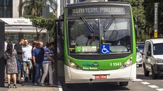 Linha de ônibus na Avenida Paulista, no Centro de São Paulo - Imagem: reprodução/SPTrans
