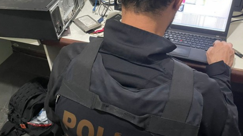 Agentes apreenderam dispositivos durante ação - Imagem: Reprodução | Polícia Federal