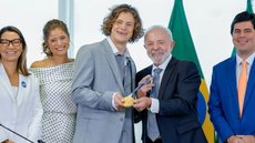 A cerimônia no Palácio do Planalto marca um momento de celebração e compromisso com o futuro do esporte no Brasil - Imagem: Reprodução/ Ricardo Stuckert / PR