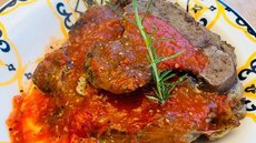 Ossobuco com Polenta e Molho de Tomates-Cerejas e Vinho do Porto - Imagem: Divulgação/Chef Luiz Borba