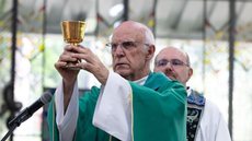 Padre Júlio Lancellotti - Imagem: Reprodução / Instagram / @padrejulio.lancellotti