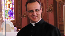 Vaticano já havia afastado o sacerdote do estado clerical - Imagem: Clayton Padovan