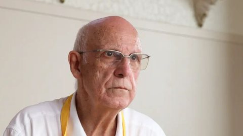 Padre Júlio expressa preocupação com ataques à Pastoral de Rua e reafirma seu compromisso com os vulneráveis - Imagem: Reprodução/Rovena Rosa/Agência Brasil