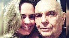 A jornalista Ana Paula Renault, ao lado do pai Gerardo Renault - Imagem: Reprodução / Redes Sociais