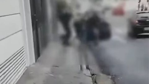 Pai atira para separar briga na saída de escola e aluno é baleado - Imagem: Reprodução/Band