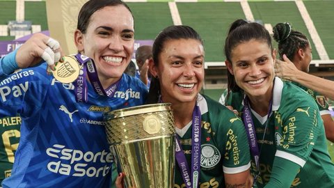 Palmeiras conquista o Paulistão Feminino após vencer o Corinthians nos pênaltis - Imagem: Reprodução / X / @Palmeiras_FEM