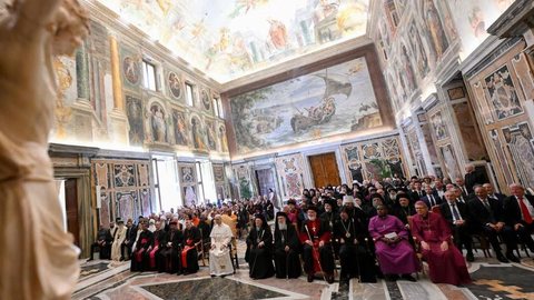 Pontífice defendeu que a fé, ao lado da compaixão e cooperação são instrumentos essenciais contra os problemas do mundo moderno - Imagem: Reprodução / Instagram / @pontifex