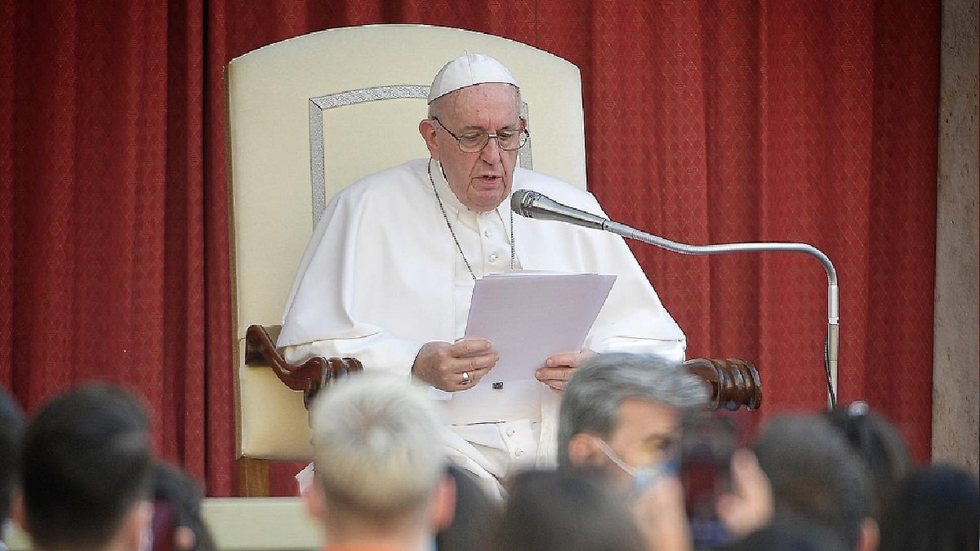 Papa Francisco em evento no Vaticano - Imagem: Reprodução/Facebook