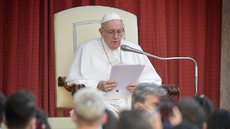 Papa Francisco em evento no Vaticano - Imagem: Reprodução/Facebook
