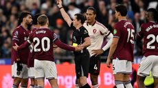 O jogador do West Ham critica a falta de apoio psicológico da FA - Imagem: Reprodução