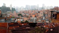 Expectativa é que os detidos e materiais apreendidos sejam levados à sede da DIG para continuidade das investigações - Imagem: Reprodução/Rovena Rosa/Agência Brasil