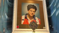 Imagem de Carlo Acutis, exposta na Paróquia - Imagem: Reprodução / G1 / Deslange Paiva
