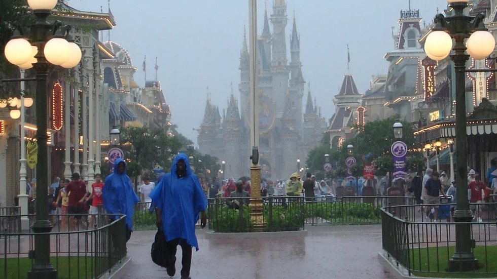 Parques da Disney e Universal suspendem atividades nos Estados Unidos - Imagem: Reprodução / Roteiro em Orlando