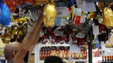 A alta nos preços é impulsionada pelo aumento dos custos de insumos essenciais, como cacau e manteiga de cacau - Imagem: Reprodução / Fabio Rodrigues- Pozzebom / Agência Brasil