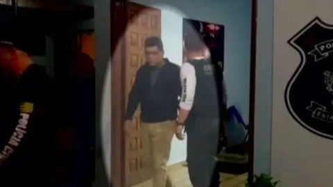 Pastor responsável por clínicas clandestinas é preso, em Anápolis - Imagem: reprodução TV Anhanguera