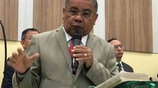 Pastor João Lourenço critica tatuagens em cristãos e gera polêmica online - Imagem: Fuxico Gospel