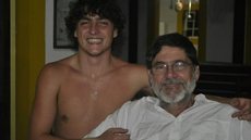 Francisco Frateschi ao lado do pai, Paulo Frateschi, ex-deputado estadual - Imagem: Reprodução / Arquivo Pessoal