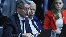 Proposta gerou protestos e foi criticada por especialistas como um retrocesso democrático e uma ameaça à corrupção - Imagem: Reprodução / Lula Marques / Agência Brasil