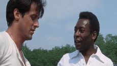 Cena do filme "Fuga Para a Vitória", estrelado por Sylvester Stallone, com a participação de Pelé - Imagem: reprodução/YouTube